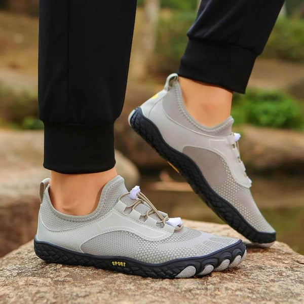 Nuevos zapatos de rastreo de río al aire libre para hombres y mujeres zapatos de agua que vadean la playa de natación de natación de montañismo zapatos de acondicionamiento físico de cinco dedos