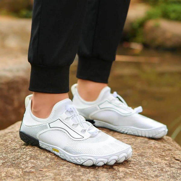 Nuevos zapatos de rastreo de río al aire libre para hombres y mujeres zapatos de agua que vadean la playa de natación de natación de montañismo zapatos de acondicionamiento físico de cinco dedos