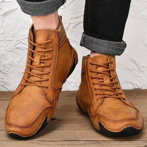 Kaegreel Hombre Hecho a mano Resistencia suave resistente al encaje hacia arriba botas de tobillo de cuero