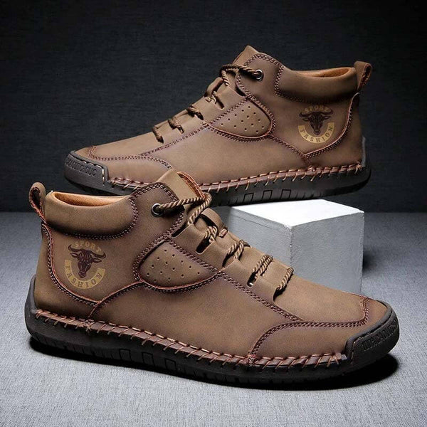 Zapatos de cuero cosidas hechas a mano para hombres Botas de tobillo informales sin deslizamiento de suela suave