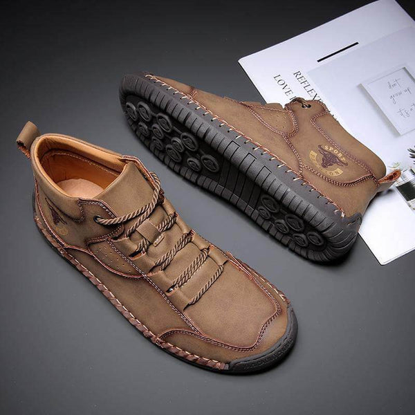 Zapatos de cuero cosidas hechas a mano para hombres Botas de tobillo informales sin deslizamiento de suela suave