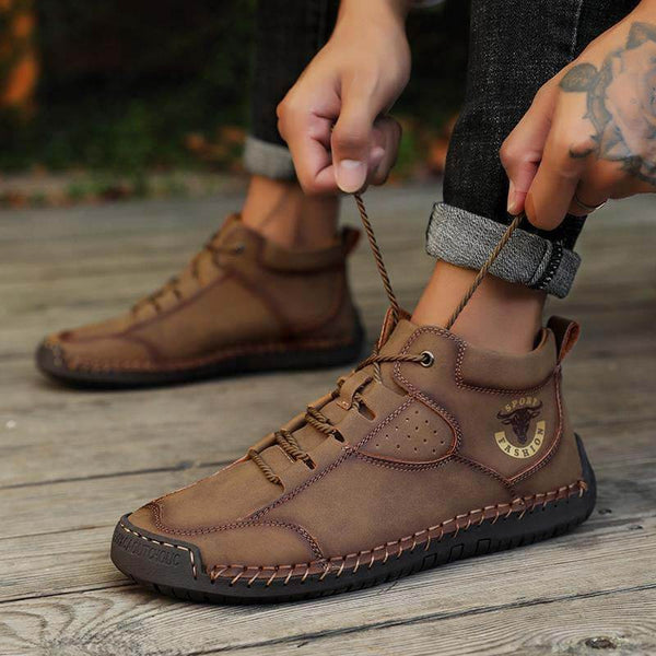 Zapatos de cuero cosidas hechas a mano para hombres Botas de tobillo informales sin deslizamiento de suela suave