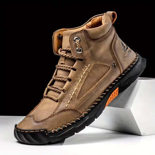 Zapatillas de moda de cuero casual para hombres Botas chukka chukka mocasines hechas a mano con botas de vestir para caminar zapatillas
