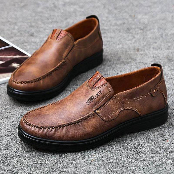Zapatos casuales de cuero retro de gran tamaño con suela suave para hombres