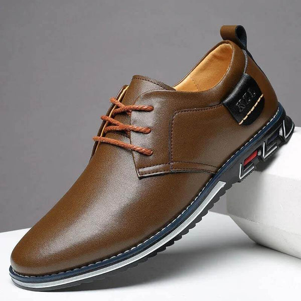 Zapatos casuales para hombres de color puro de color microfibra zapatos de conducción de ocio sin deslizamiento
