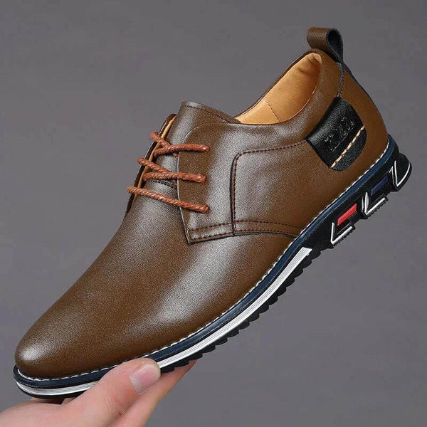 Zapatos casuales para hombres de color puro de color microfibra zapatos de conducción de ocio sin deslizamiento