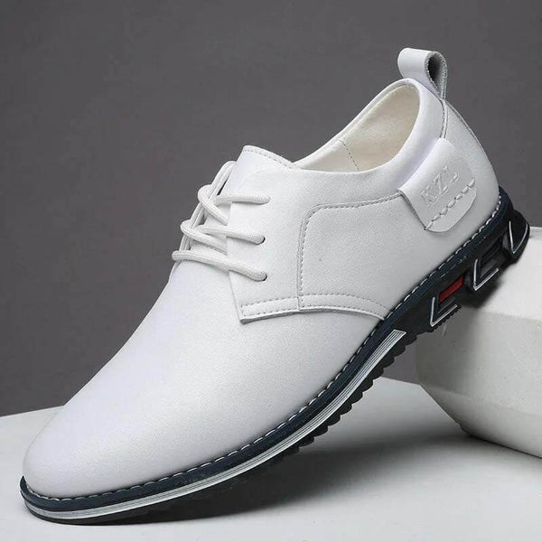Zapatos casuales para hombres de color puro de color microfibra zapatos de conducción de ocio sin deslizamiento