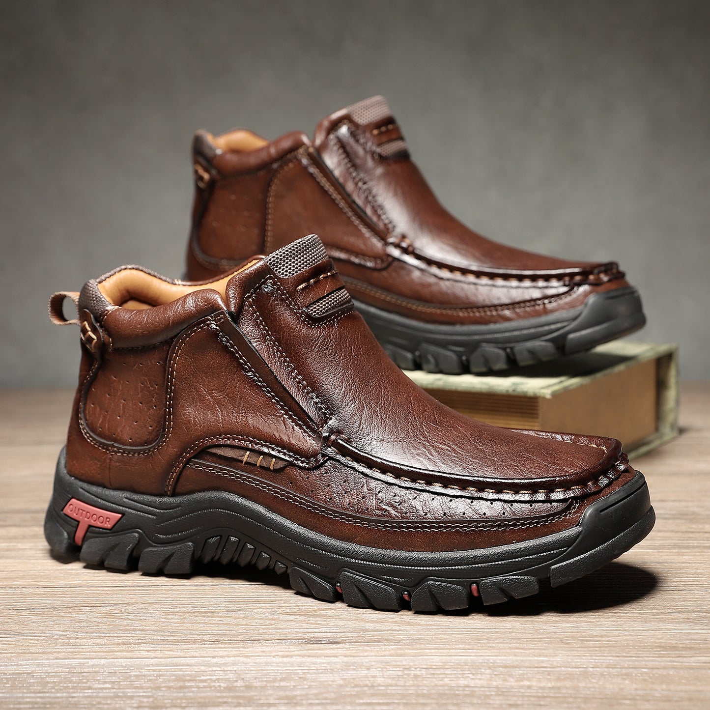 Men's Rugged Genuine Leather Chukka Boots - Slip-Resistant Outdoor Walking Shoes for All-Day Comfort