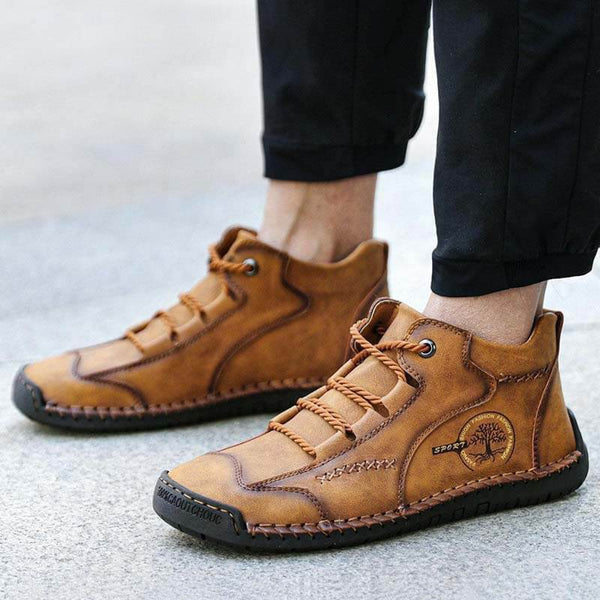 Kaegreel Men's Vintage Hand Stitching Comfort Soft Leather Boots