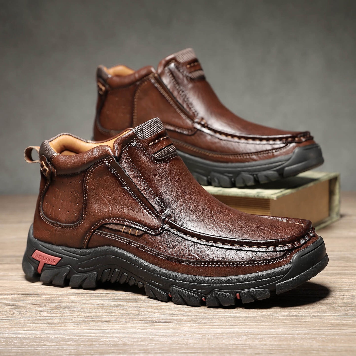 Men's Rugged Genuine Leather Chukka Boots - Slip-Resistant Outdoor Walking Shoes for All-Day Comfort