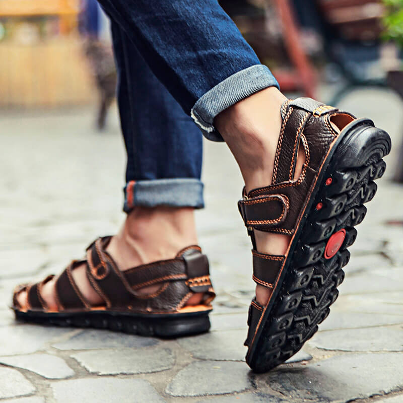 Hochwertige Sandalen aus Rindsleder für den Sommer im Freien, handgefertigte Herrensandalen, modische und bequeme Herren-Strandschuhe aus Leder
