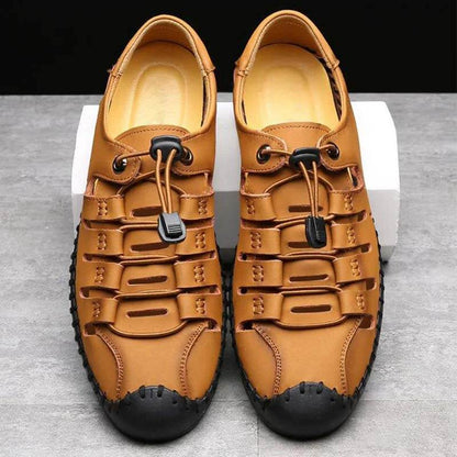 Las sandalias para hombres usan zapatos de agujero de cuero de suela suave Sandalias huecas casuales