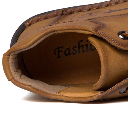 Kaegreel Men's Vintage Hand Stitching Comfort Soft Leather Boots