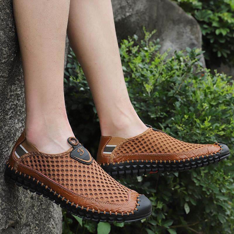 Kaegreel Menores de gran tamaño Hombres Puntas de agua de malla zapatos de agua resbalones al aire libre zapatillas de deporte