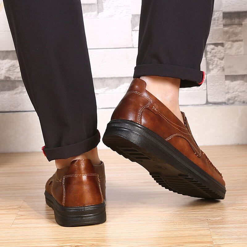 Men's Retro Color Leather Large Size Soft Sole Casual Shoes