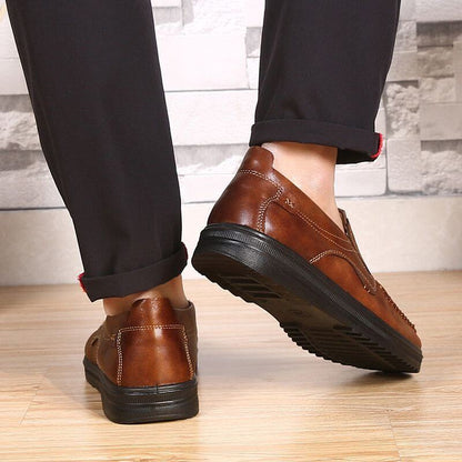 Men's Retro Color Leather Large Size Soft Sole Casual Shoes