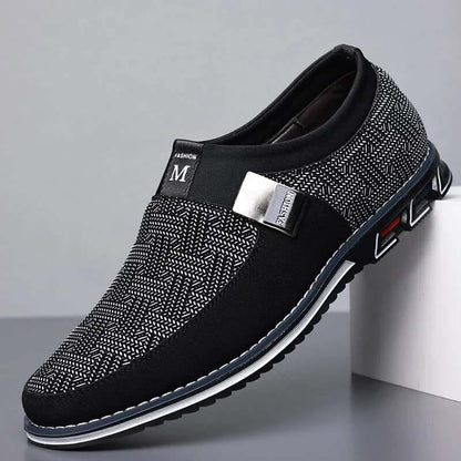 Sobre de gamuza para hombres Hebilla de metal Slip on Soft Sole Business Casual Shoes