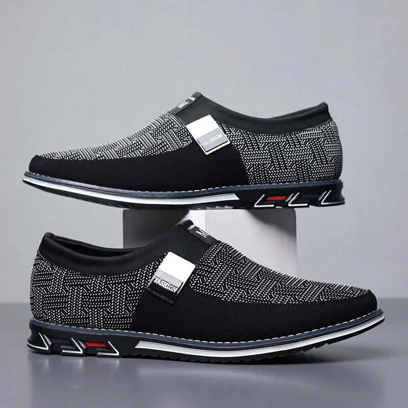 Sobre de gamuza para hombres Hebilla de metal Slip on Soft Sole Business Casual Shoes