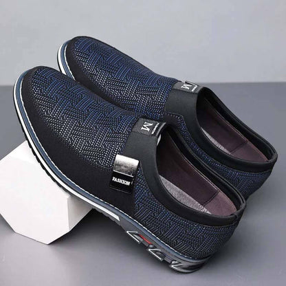 Sobre de gamuza para hombres Hebilla de metal Slip on Soft Sole Business Casual Shoes