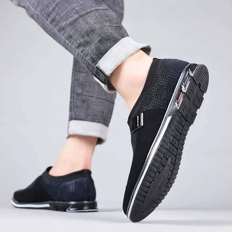 Sobre de gamuza para hombres Hebilla de metal Slip on Soft Sole Business Casual Shoes