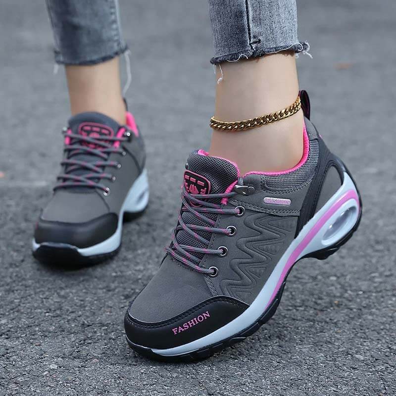 Women Autumn & Winter Outdoor Hiking Shoes Thick Sole Non-slip Soft Casual Shoes