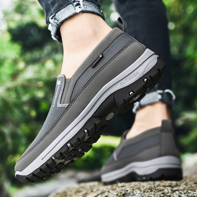 Men's Non-slip Slip-on Walking Shoes Casual Sneakers Travel shoes