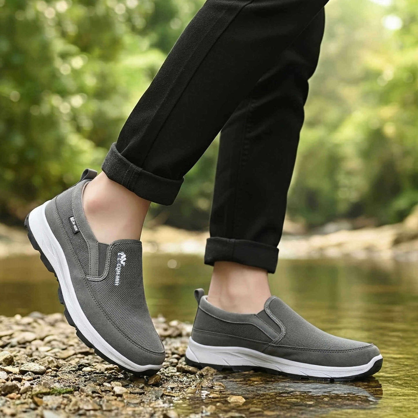 Men's Non-slip Slip-on Walking Shoes Casual Sneakers Travel shoes