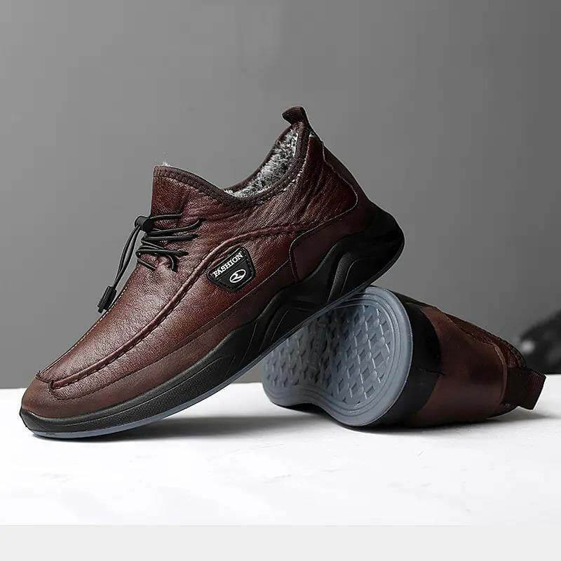 Doublure en peluche de Kaegreel Hommes Dispositif de dentelle élastique chaude antidérapante chaussures en cuir décontracté